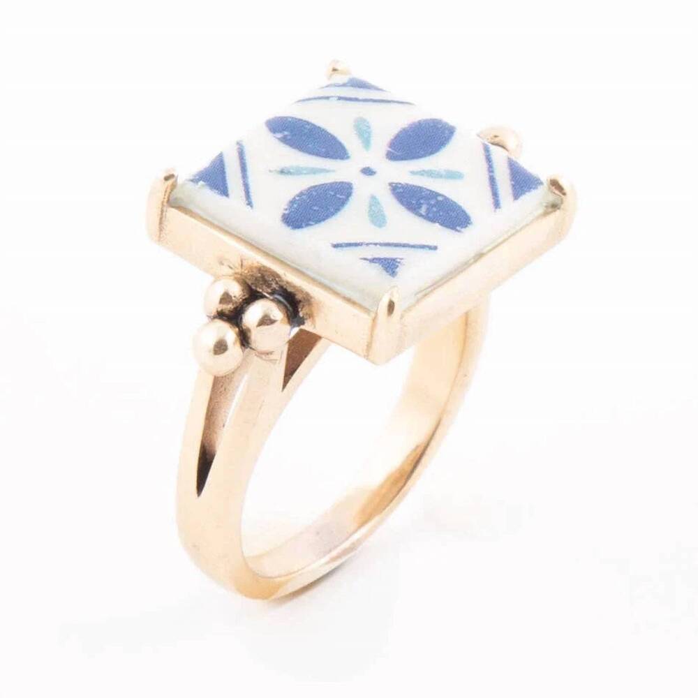 NEW BARSE women's santorinitile statement ring in blue/white